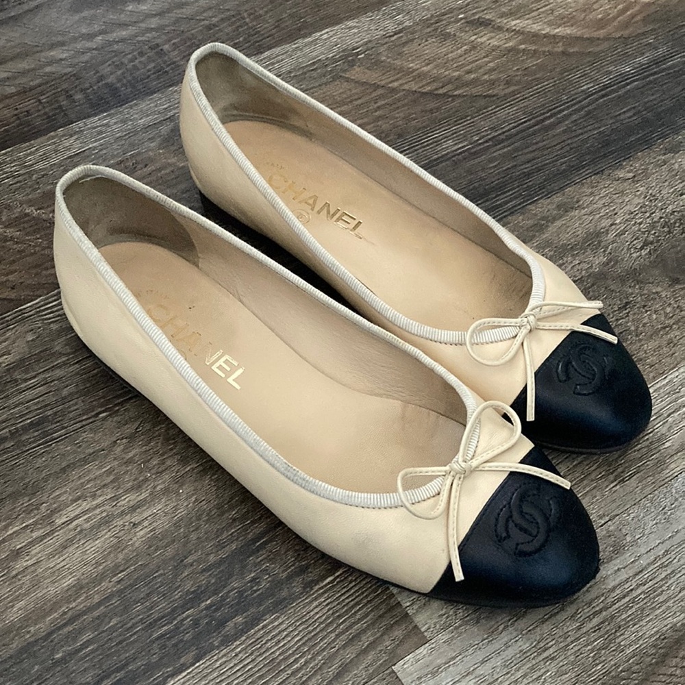 Chanel ballet flats size 38